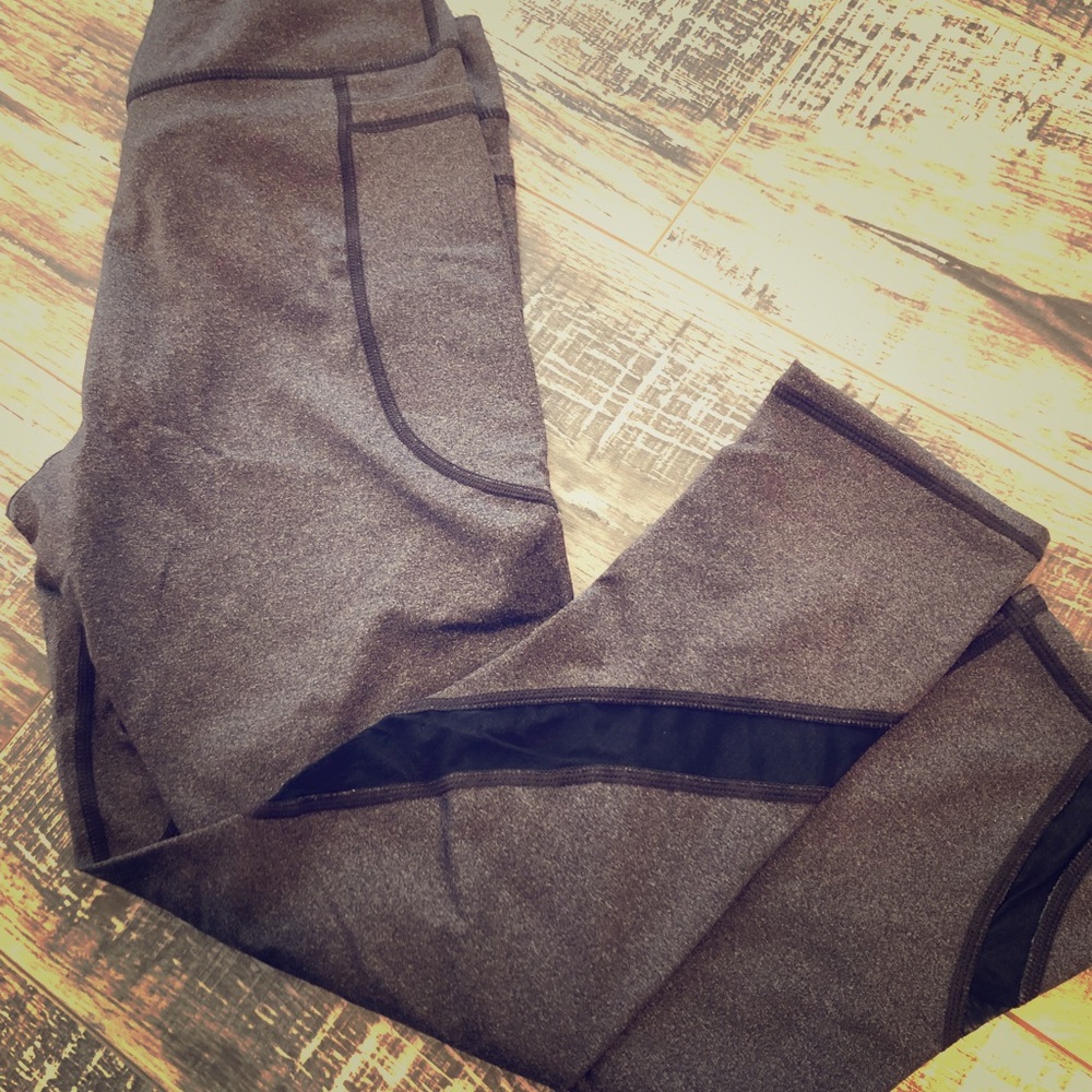 Senita Cropped Leggings